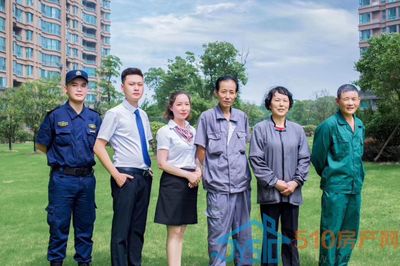 一夜之間,城南有了個&ldquo;網(wǎng)紅&rdquo;小區(qū),彩虹環(huán)繞,怎一個美字了得~